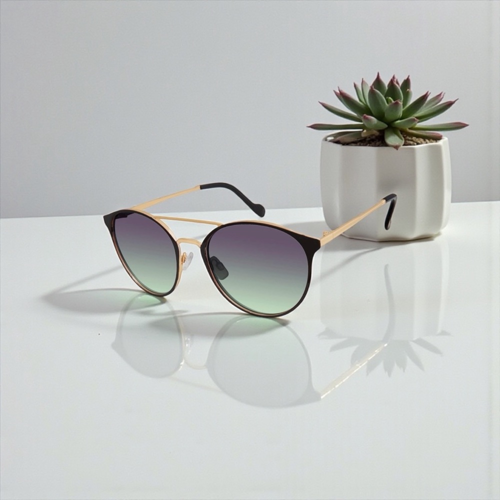 Jessica Simpson Women's J5564 Retro Metal Round Sunglasses Black/Gold Lenses - Picture 2 of 15